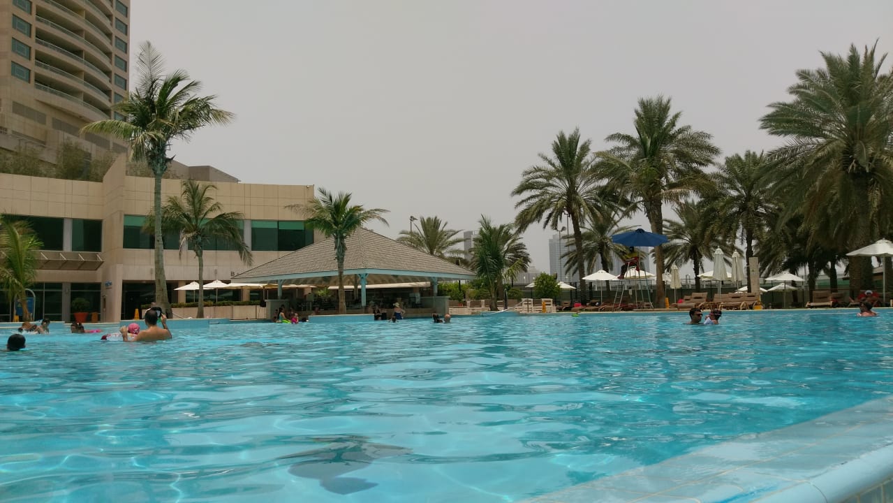 Pool Beach Rotana