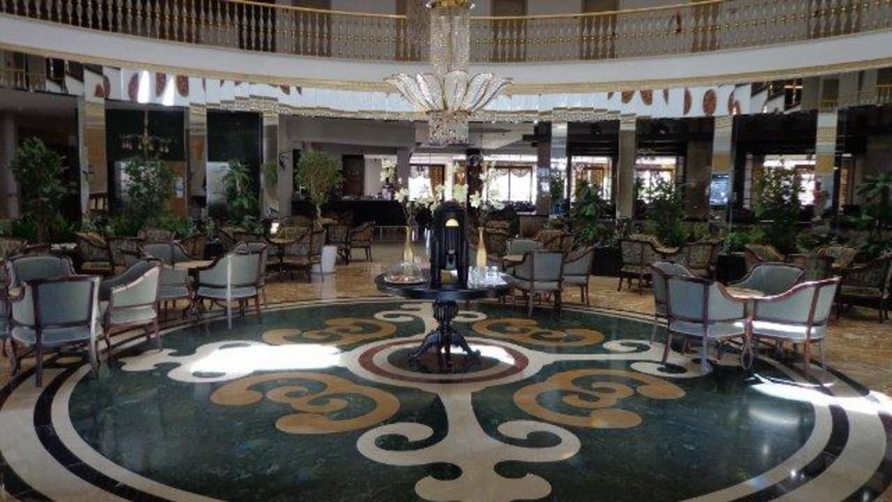 Empfangsbereich Side Crown Palace