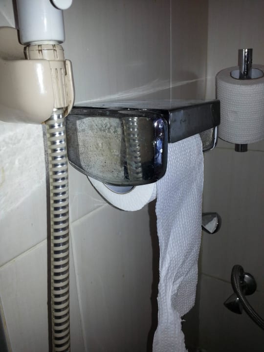 Bad Ramada by Wyndham Colombo