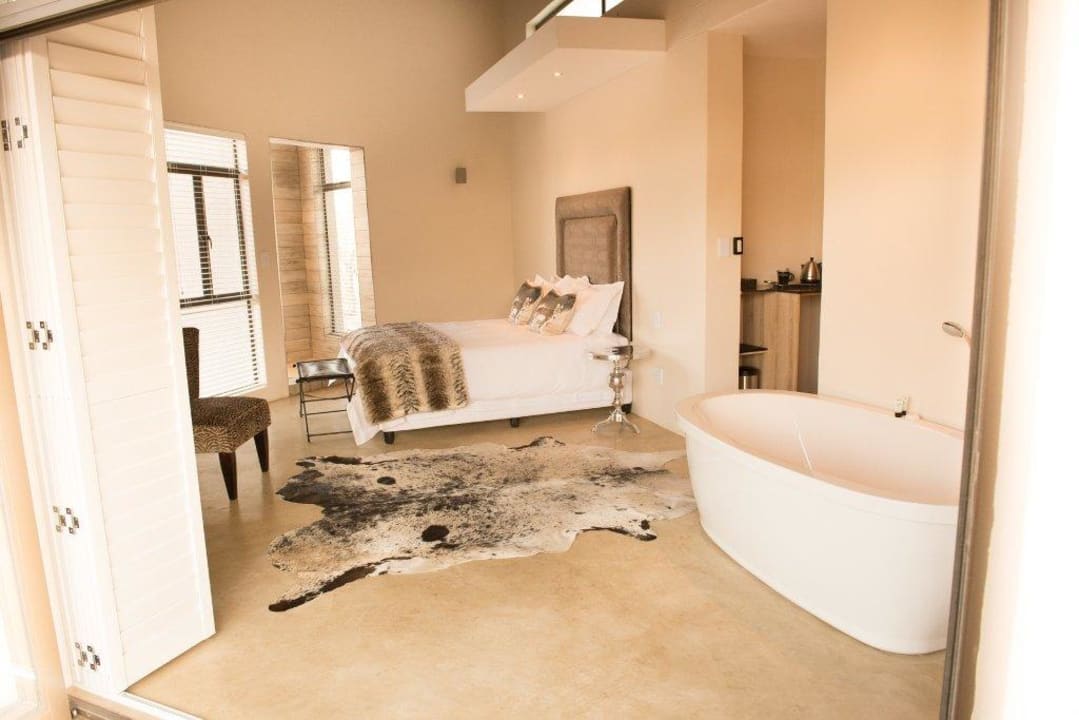 Luxury Double Room Moditlo River Lodge