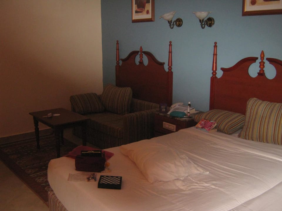 Das Zimmer vom Fenster aus Titanic Beach Spa & Aqua Park