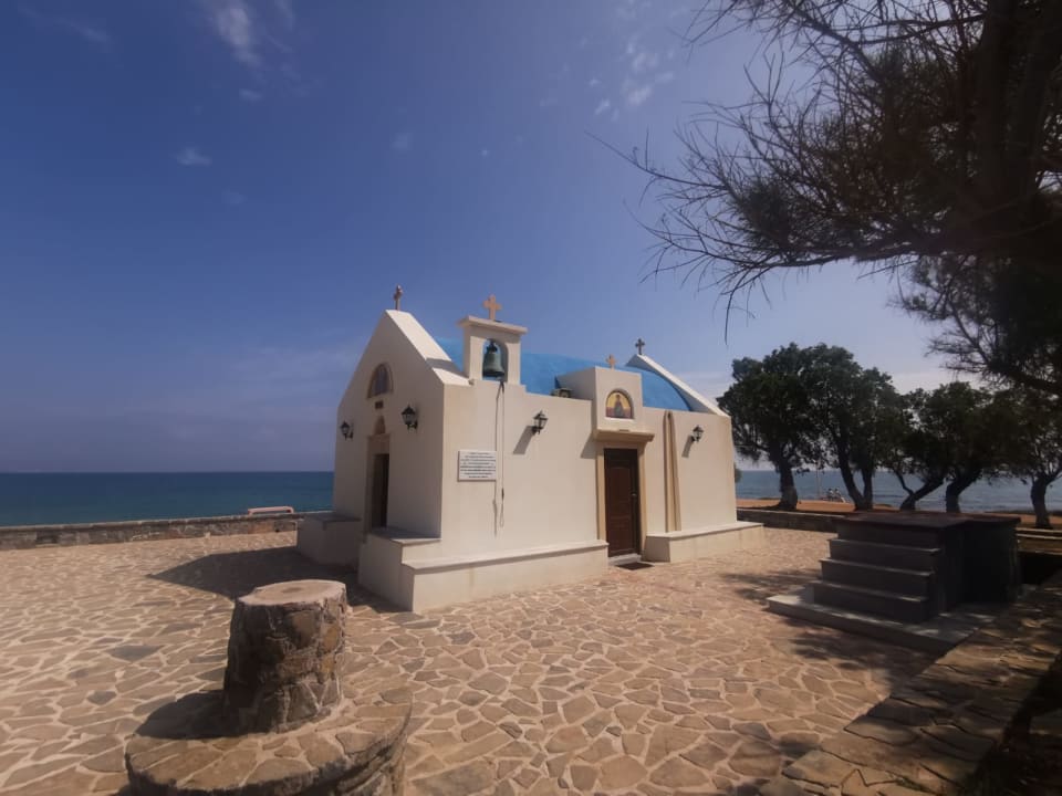 Strand Hotel Aphrodite Beach Club