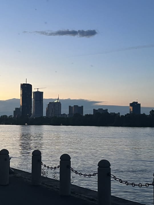 Außenansicht Hilton Vienna Waterfront