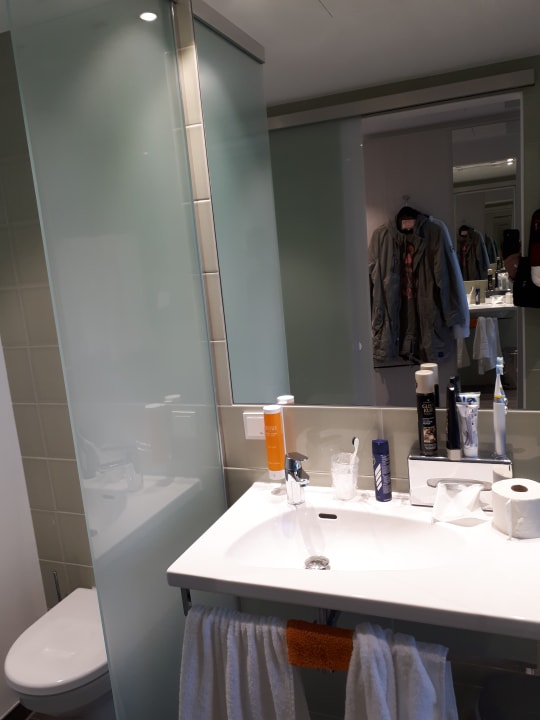 Zimmer Super 8 by Wyndham Oberhausen am Centro
