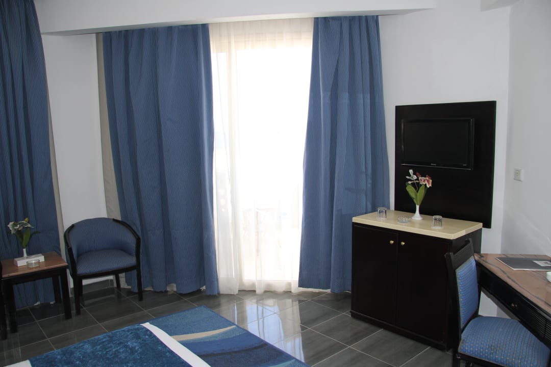 Zimmer White Valley Palace