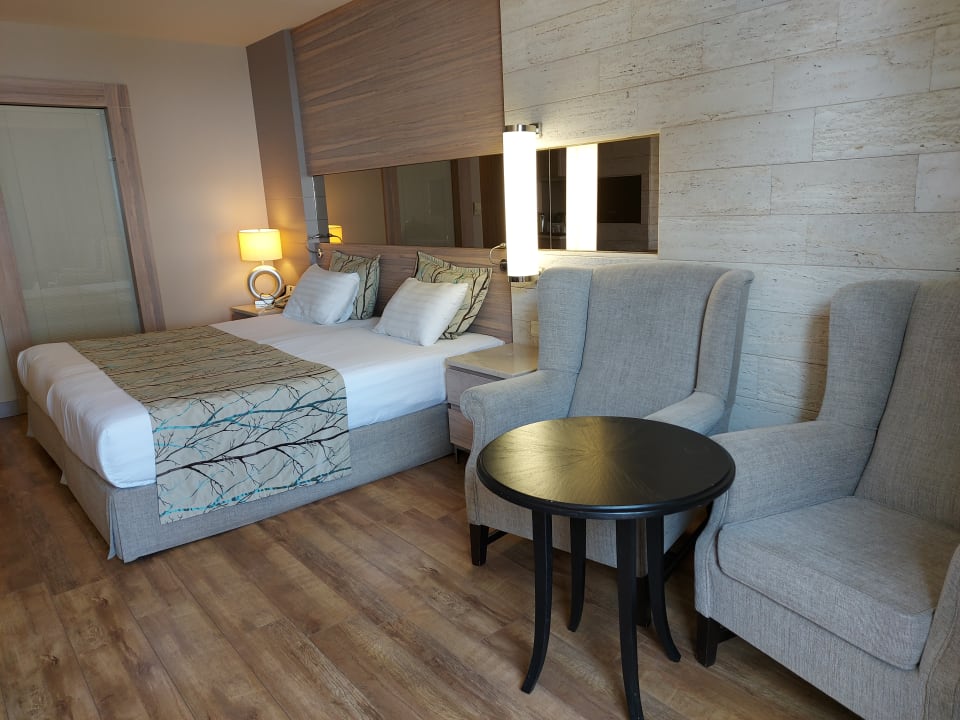 Zimmer Melas Resort Hotel