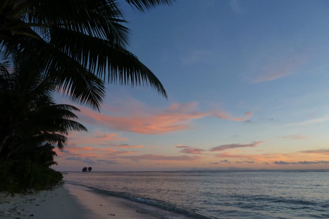 Sonenuntergang Strand Reunion La Digue Island Lodge