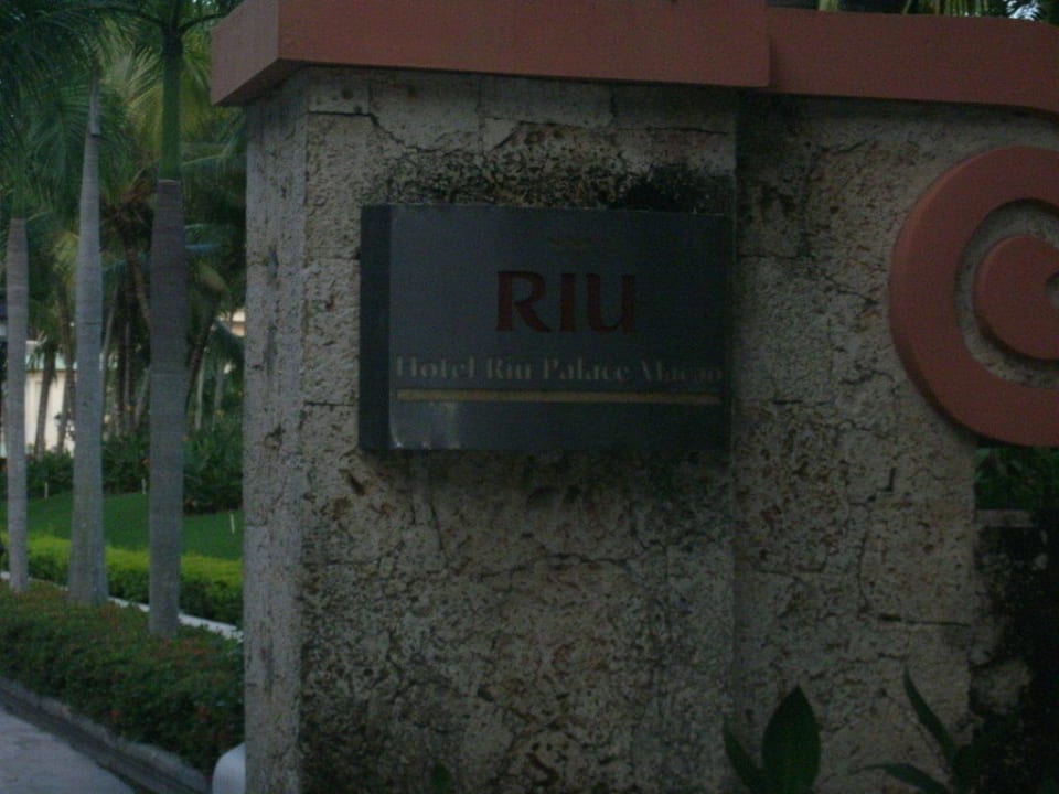 Haupttor des Hotels Hotel Riu Palace Macao - Adults only