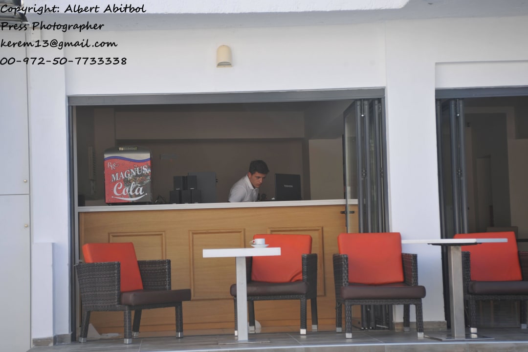 Bar at the Swimming pool Pela Maria