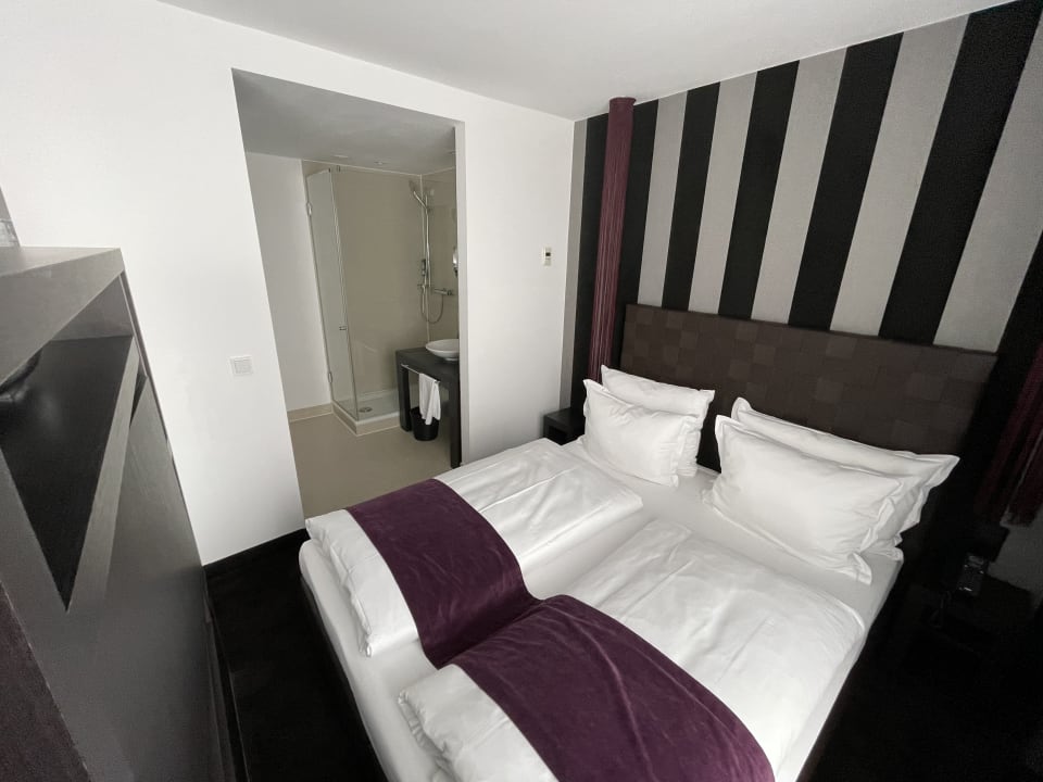 Zimmer Goodman's Living Apartments