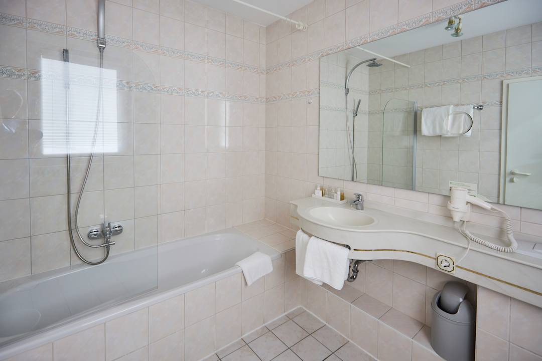 Zimmer Flair Hotel Vier Jahreszeiten