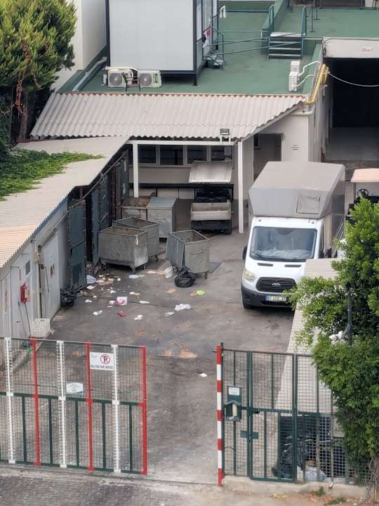 Zimmer Side Breeze Hotel