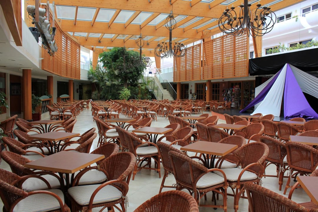 Animationsbühne & Plaza allsun App.-Hotel Barlovento