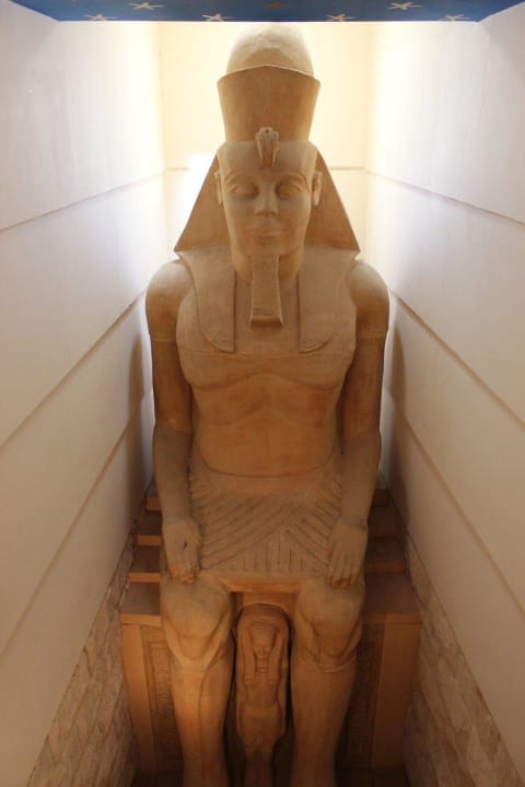 2-stöckige Statue Hotel Sheraton Soma Bay Resort