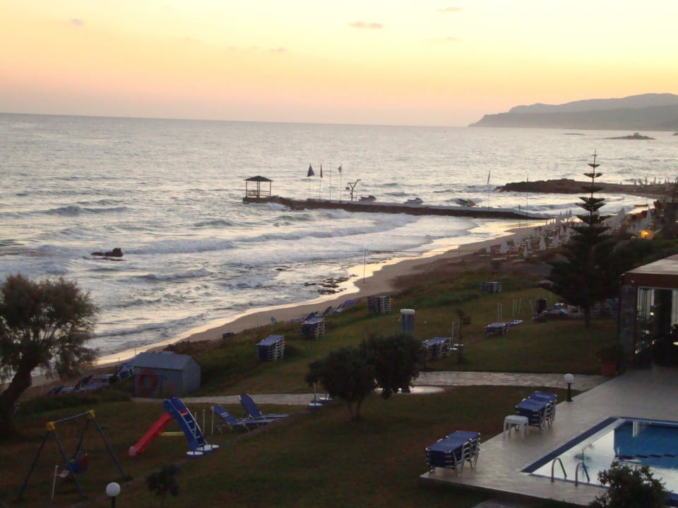 Ausblick vom Balkon 2. Etage Zimmer 225 Hotel Ariadne Beach