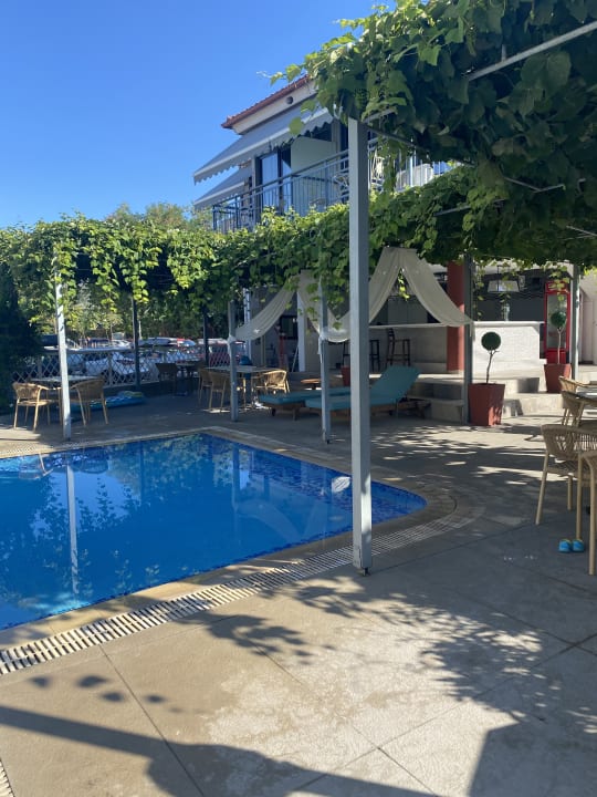 Pool Hotel Thalassies & Hotel Thalassies Nouveau