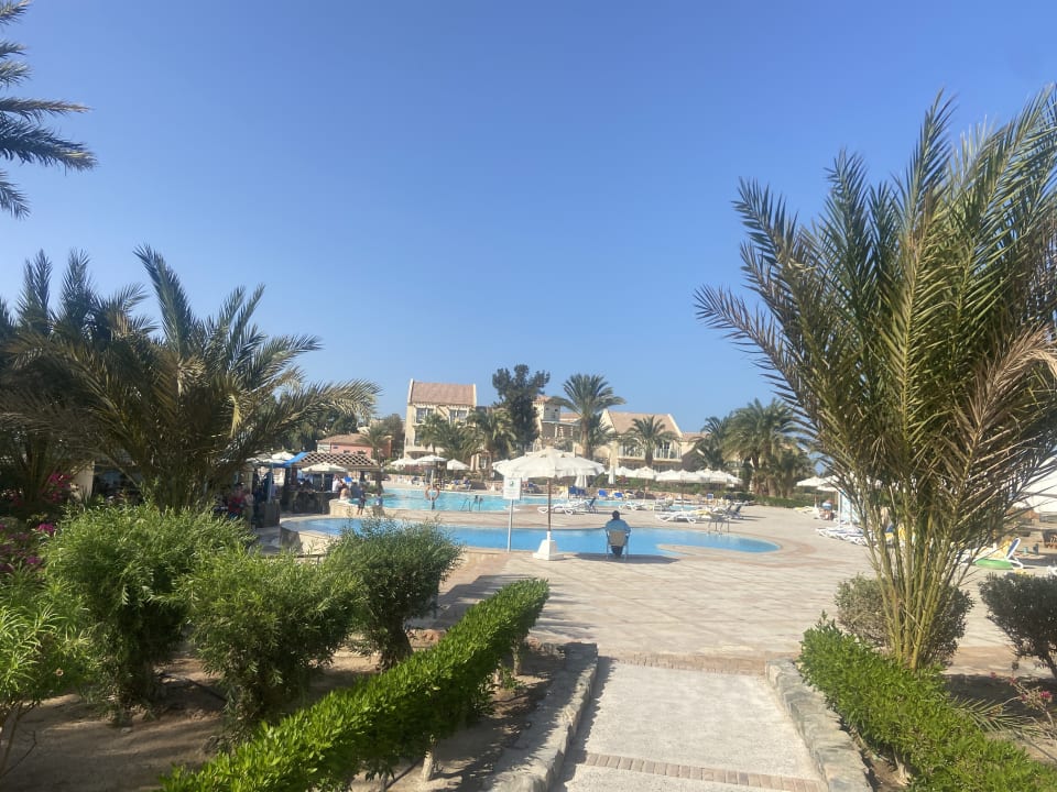 Pool Mövenpick Resort & Spa El Gouna