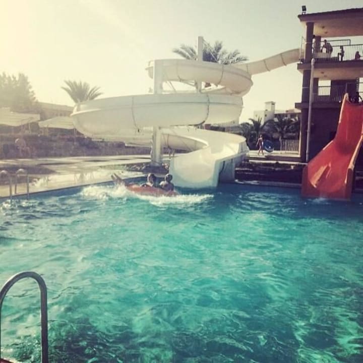 Наш мини аквапарк на территории отеля Desert Rose