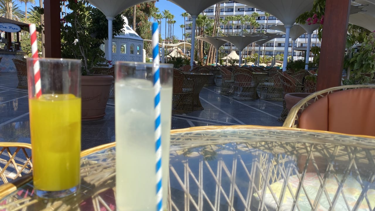 Pool Bull Eugenia Victoria & Spa