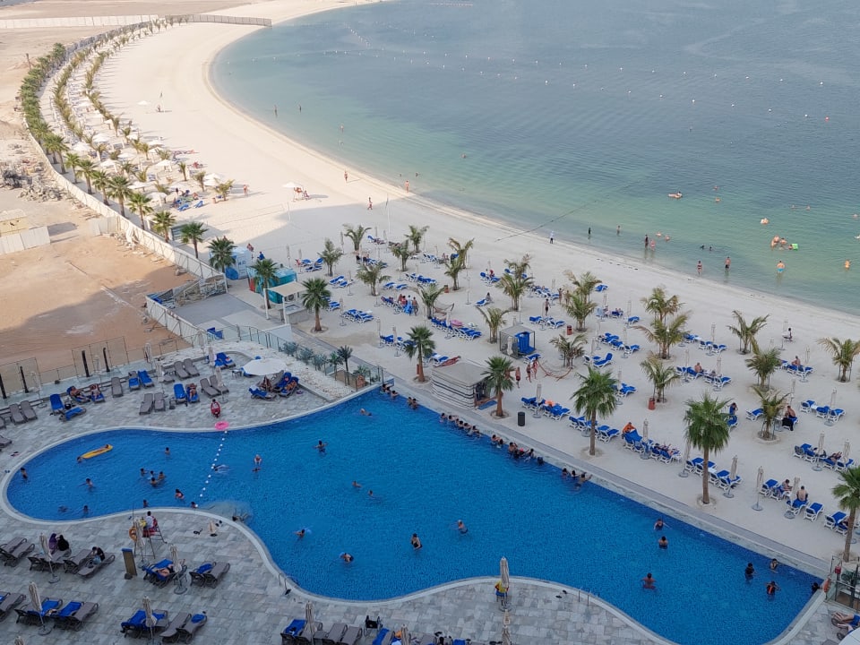Strand Hampton by Hilton Marjan Island