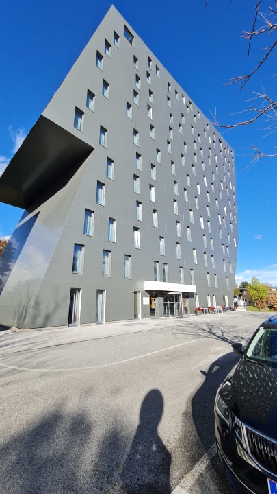 Außenansicht Hilton Garden Inn Innsbruck Tivoli