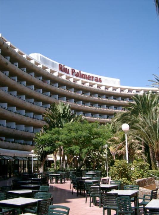 Hotelgebäude Innenhofansicht Hotel Riu Palace Palmeras