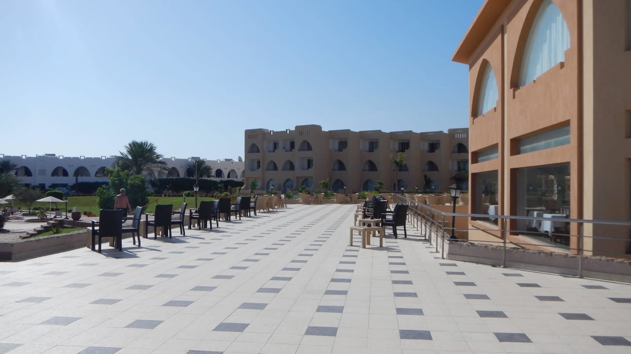 Große Terrasse Three Corners Equinox Beach Resort