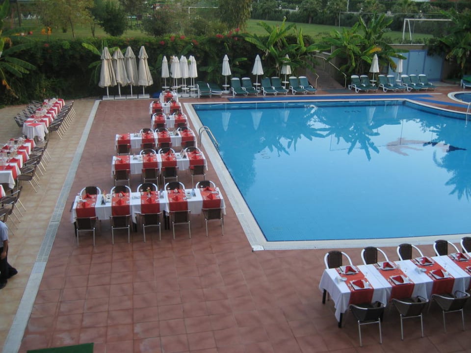 A la carte am Ruhepool Hane Family Resort