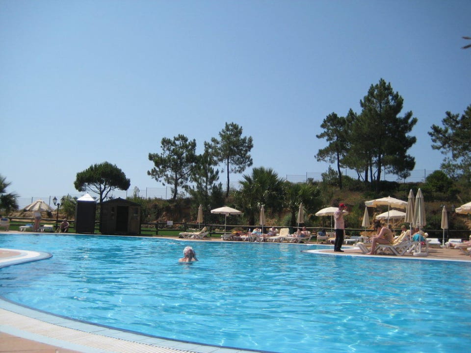 Süßwasserpool mit 204 m² Fläche PortoBay Blue Ocean