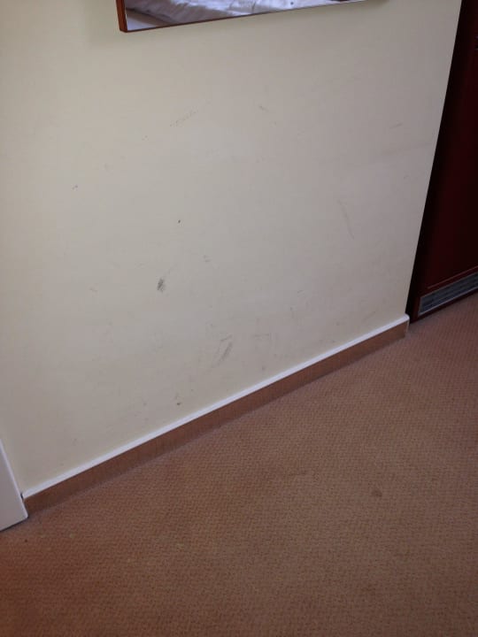 Schmutz und Dreck überall! Hotel Wyndham Garden Quedlinburg Stadtschloss