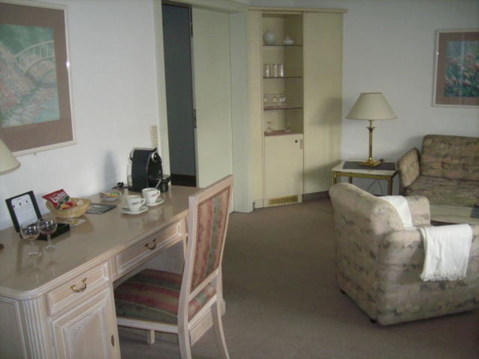 Wohnraum Juniorsuite Hotel Traube Rüdesheim