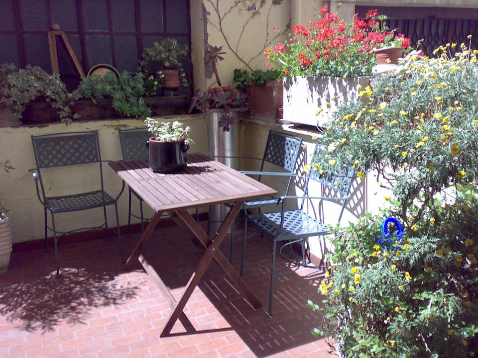 La colazione serviamo in camera o all'aperto B&B Le Finestre di Luz