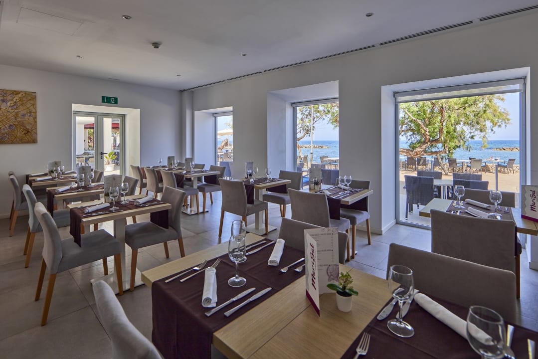 Gastro Hotel Ilusion Moreyó