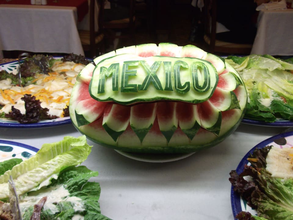Geschnitzte Melone Hotel Riu Tequila