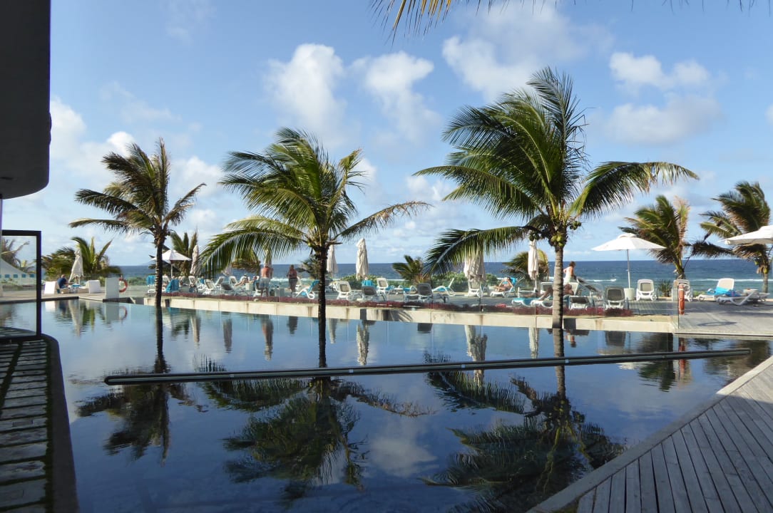 Pool Radisson Blu Poste Lafayette Resort & Spa - Adults only