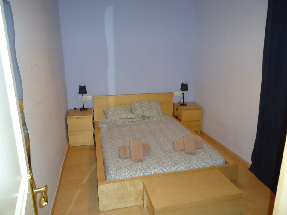 "Schlafzimmer 2 ohne Fenster" BarcelonaForRent The Living Apartment (Barcelona) • HolidayCheck