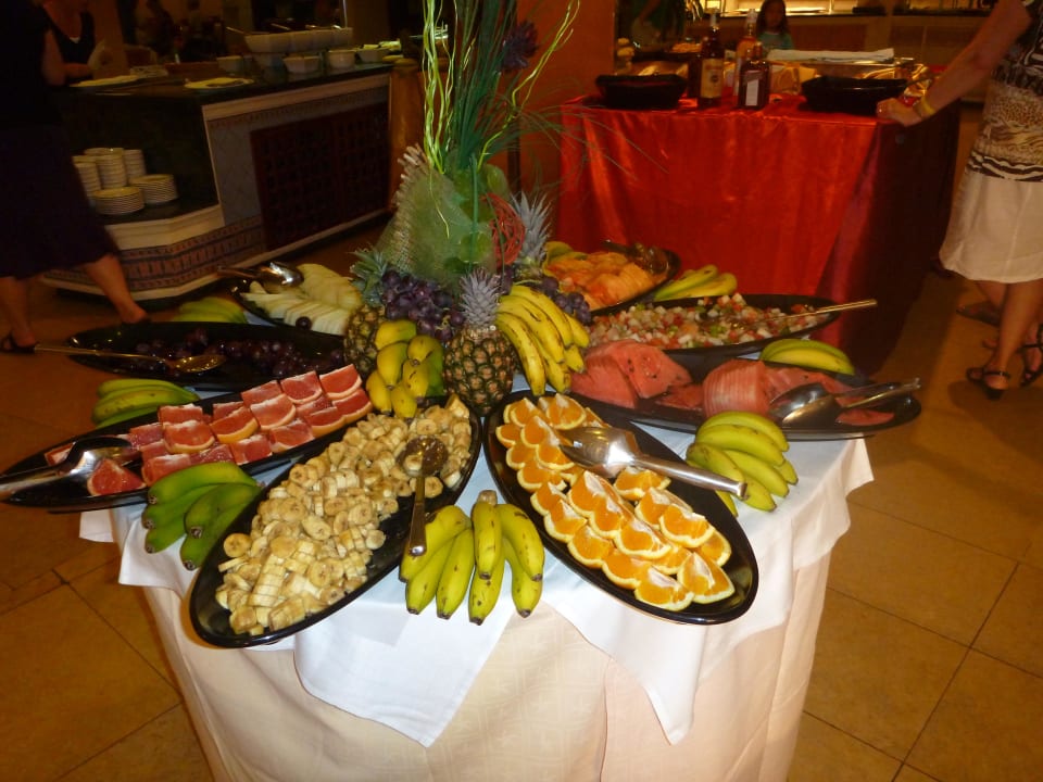 Buffet Iberostar Waves Gaviotas Park
