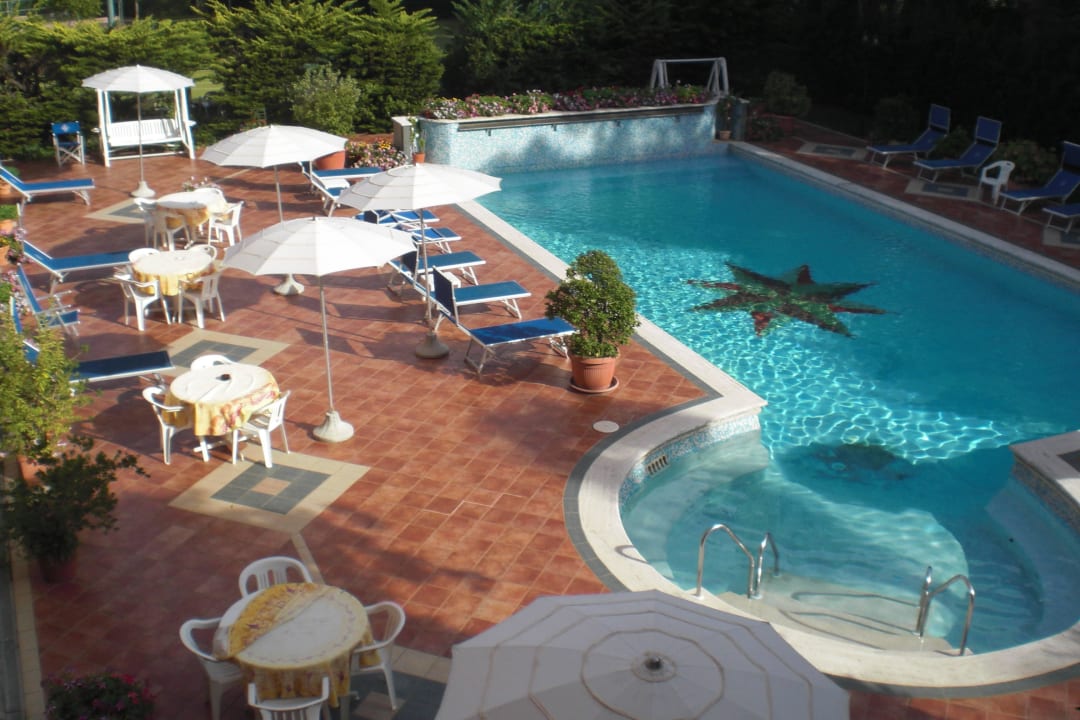 Schön saubere Anlage Hotel Grande Albergo Fortuna