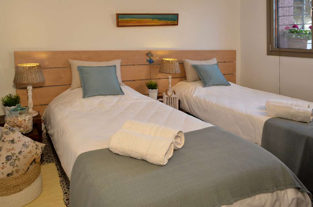 Zimmer The House By The Sea