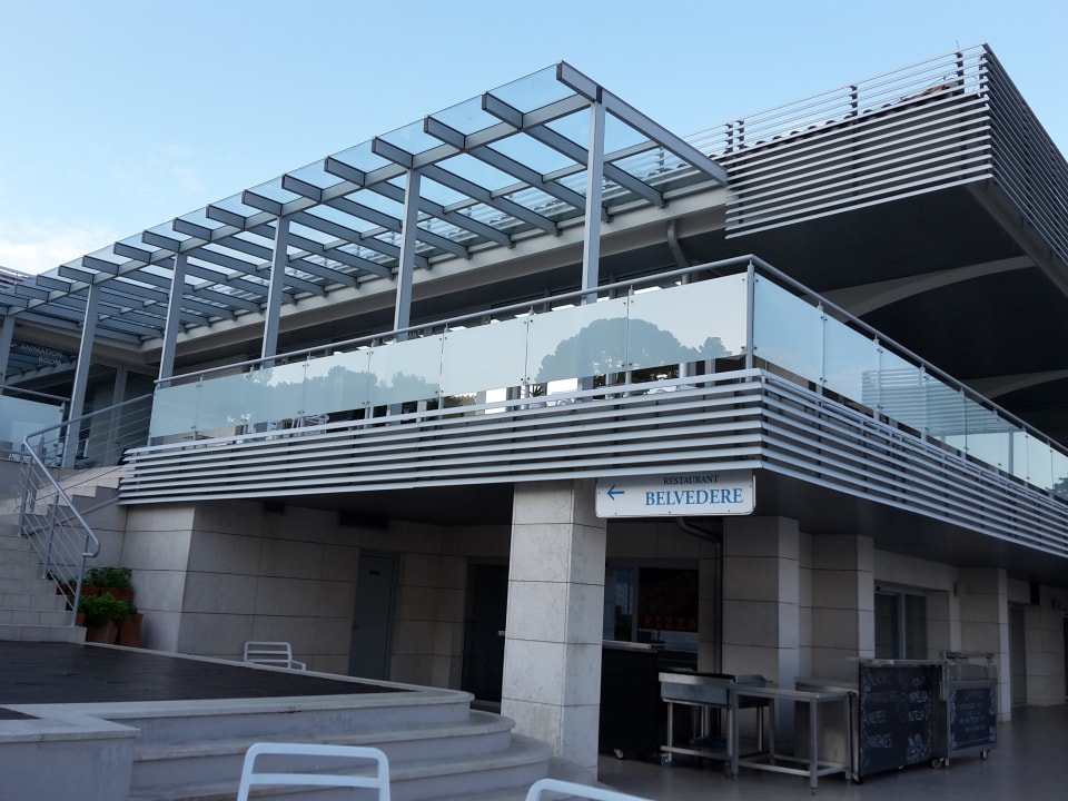 Unten das Restaurant für Mittags o Maistra Select Belvedere Resort