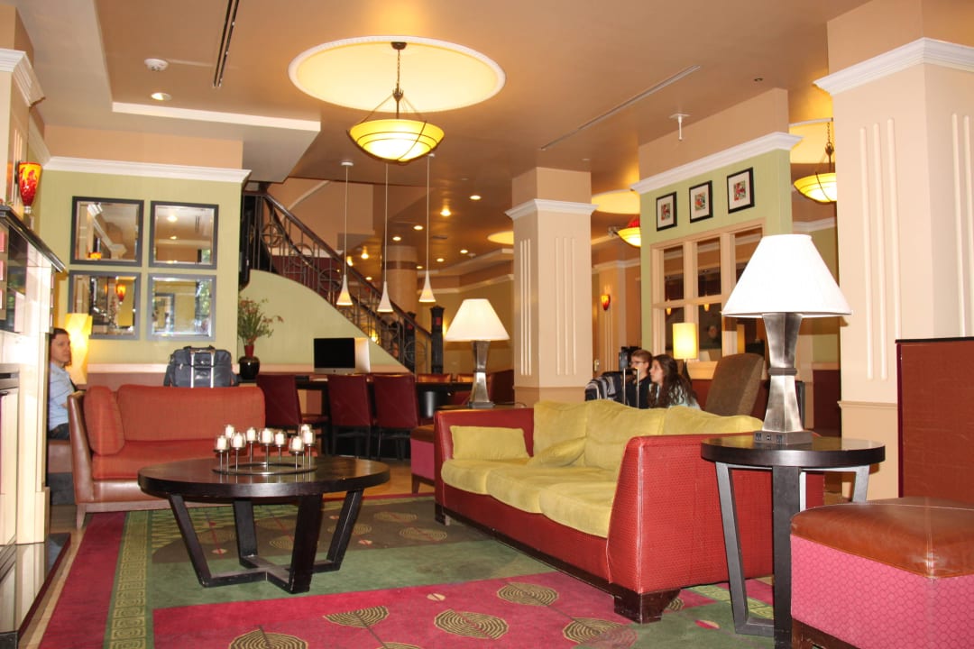 Vue du salon de la réception The Hotel at Times Square