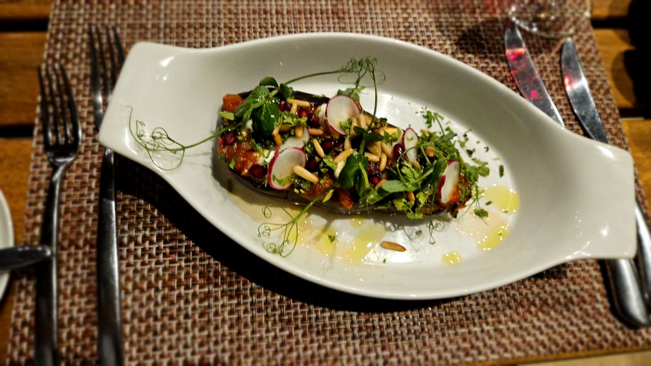 Gastro The Cove Rotana Resort