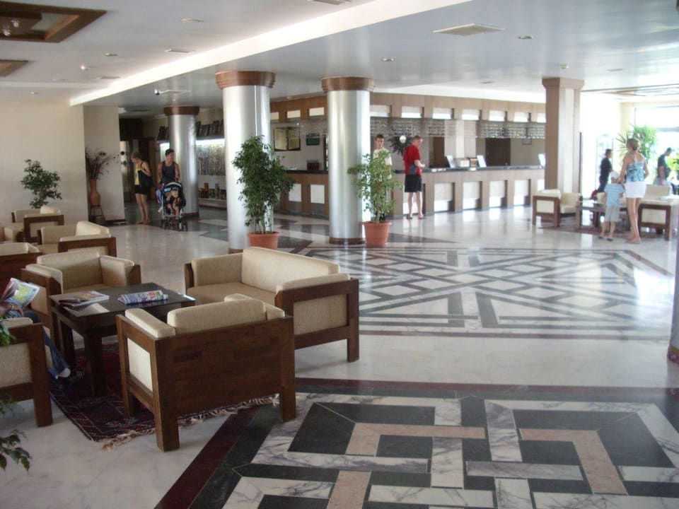 Eingangsbereich Seaden Corolla Hotel