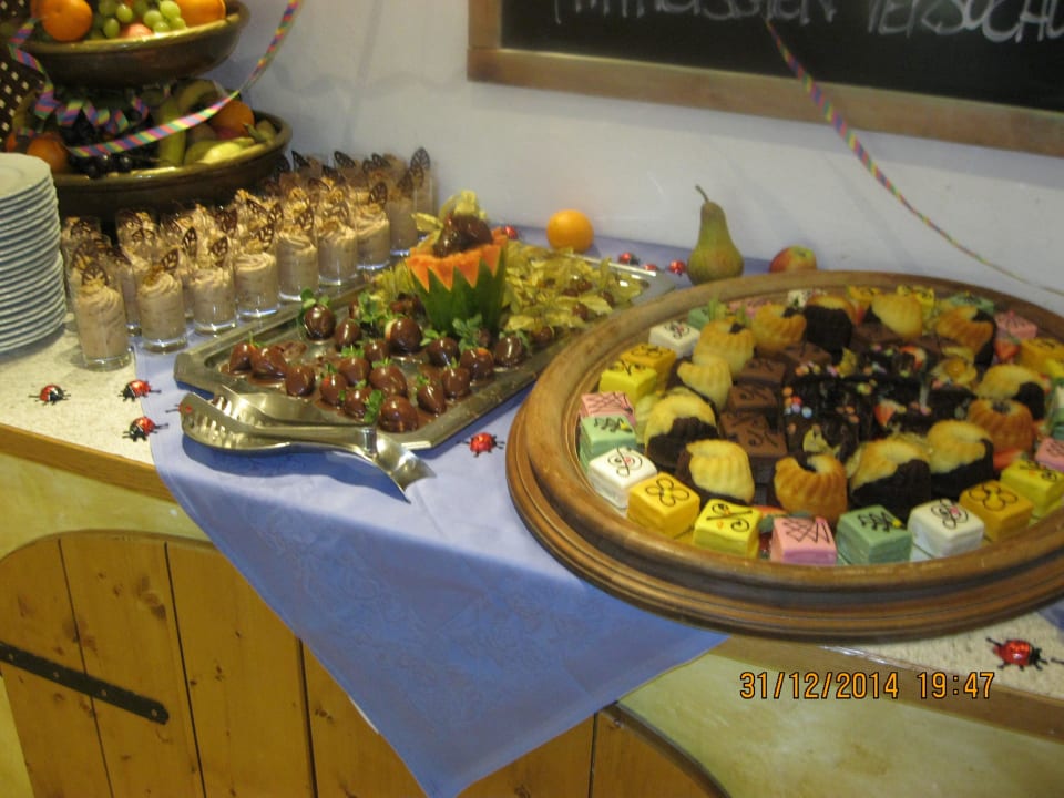 Sylvesterbuffet " Der Nachtisch" Familienhotel Central