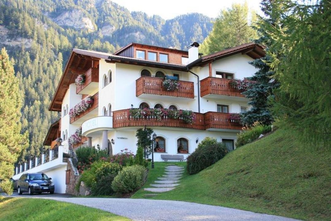 Außenasicht Hotel Niblea Dolomites