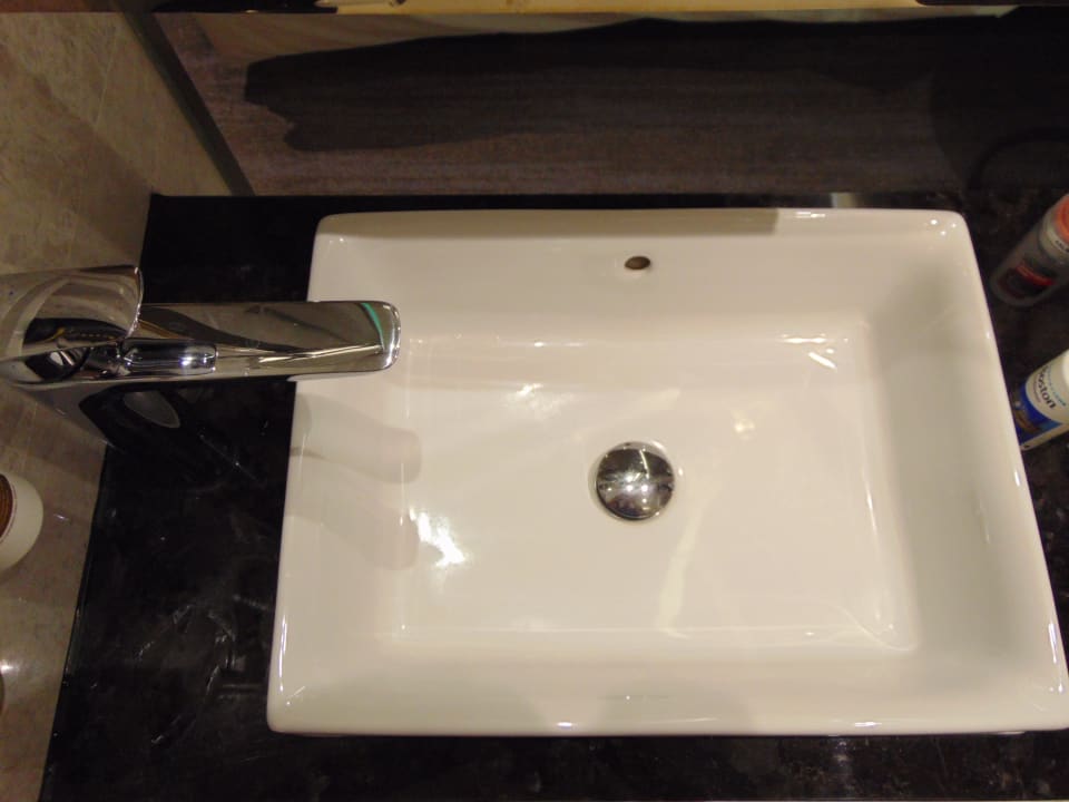 Zimmer Harbour Grand Kowloon