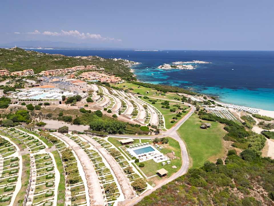 Außenansicht Mangia's Sardinia Resort