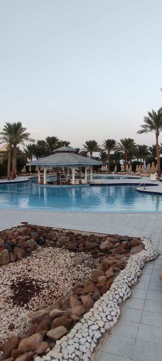 Pool Serenity Alpha Beach