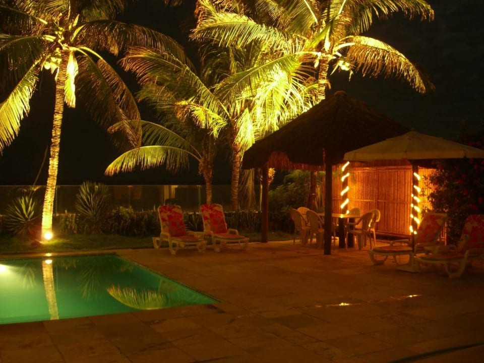 Pool and kiosque Vila Coqueiros