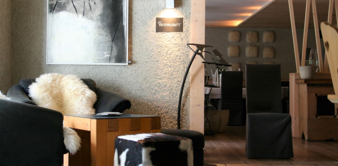 Lobby MONTAFON Lodge Hotel und SPA